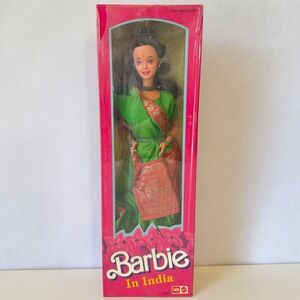 Mattel BARBIE In INDIA Doll #9910 NRFB Green Sari Brunette Barbies of The World